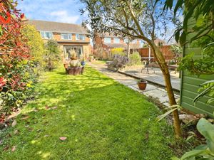 HEATH ROAD- click for photo gallery